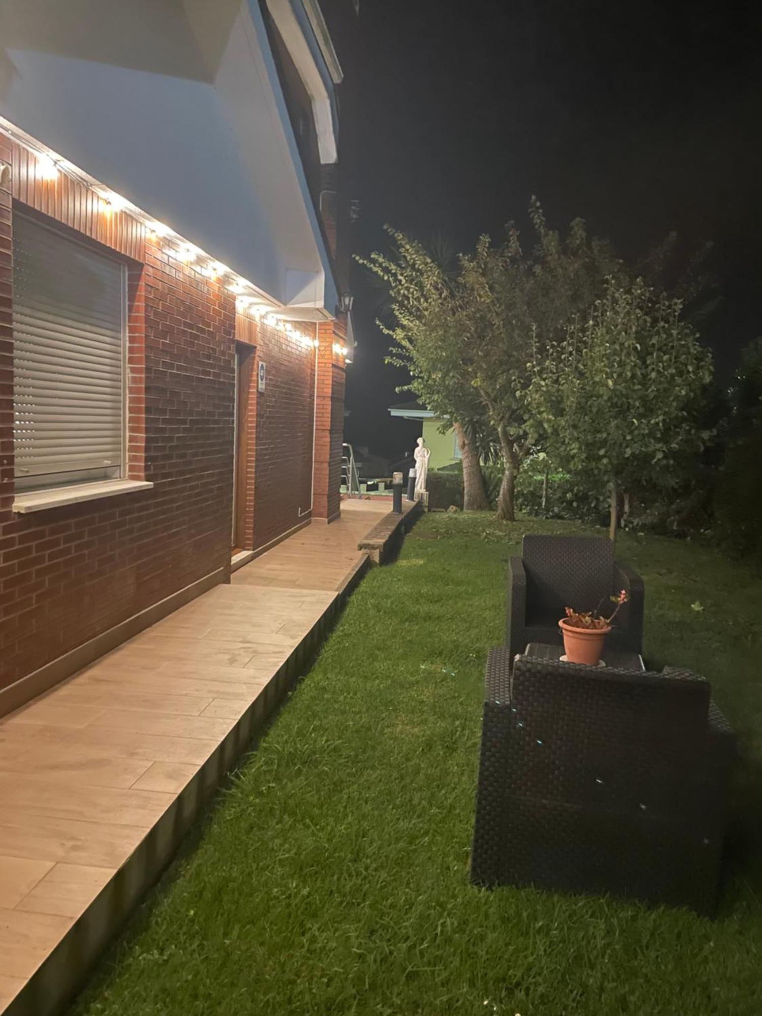 Habitaciones En Chalet Con Jardin Boó de Piélagos المظهر الخارجي الصورة